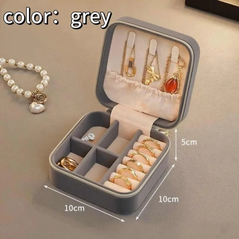 Mini Travel Jewelry Box, Portable Organizer for Rings, Earrings & Necklaces - CarrieOnExpress